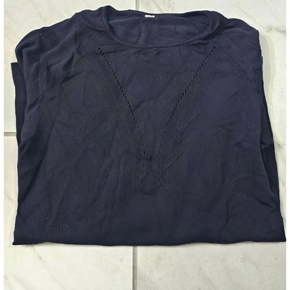 Lululemon Dark Navy Blue Reveal Long Sleeve Size 4/6 RARE Special Edition Breeze
